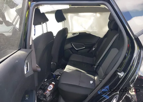 2021 Kia Soul Lx z USA, uszkodzony, nr VIN KNDJ23AU7M7147852